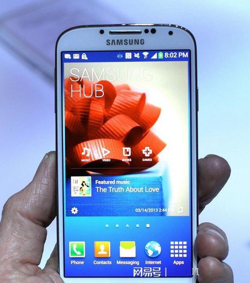 世界怎么对待华为手机