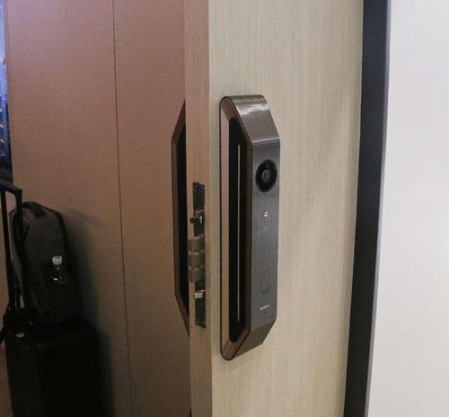 华为手机怎么当门锁