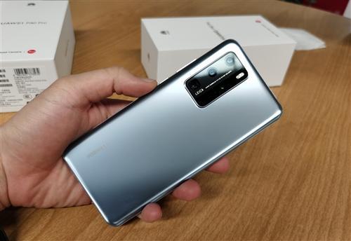 华为手机为怎么贵