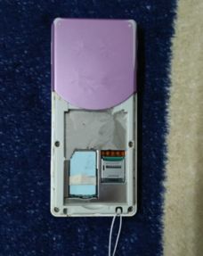 怎么给手机挂绳华为