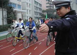 成都一小学开了个自行车驾校 成都一小学开了个自行车驾校